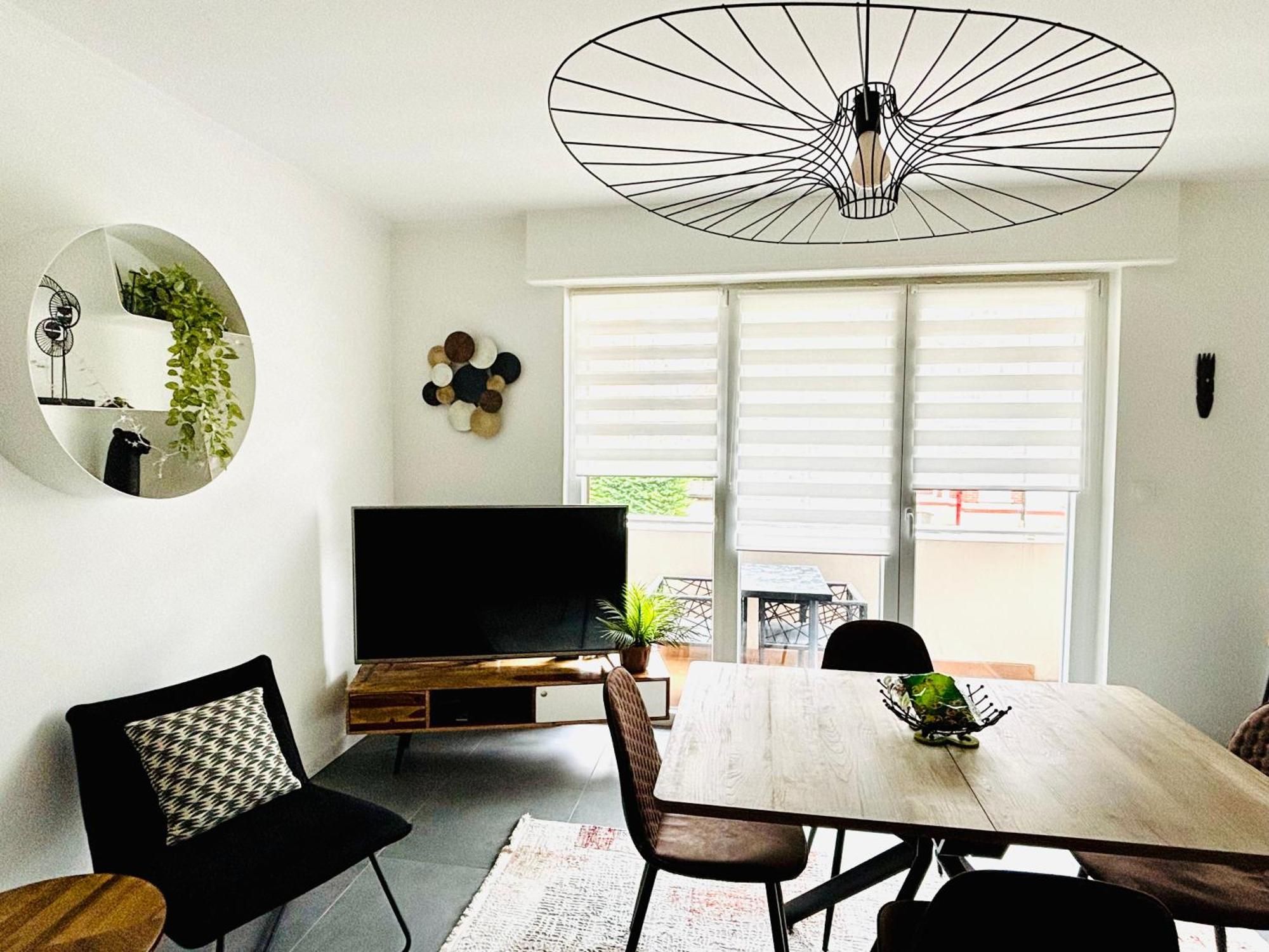 Appartement De Standing Proche Centre Ville Et Gare Mulhouse Dış mekan fotoğraf